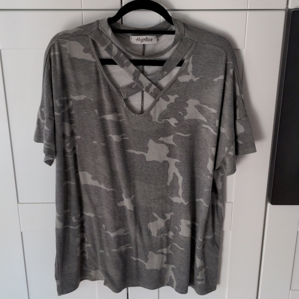 Camo tee